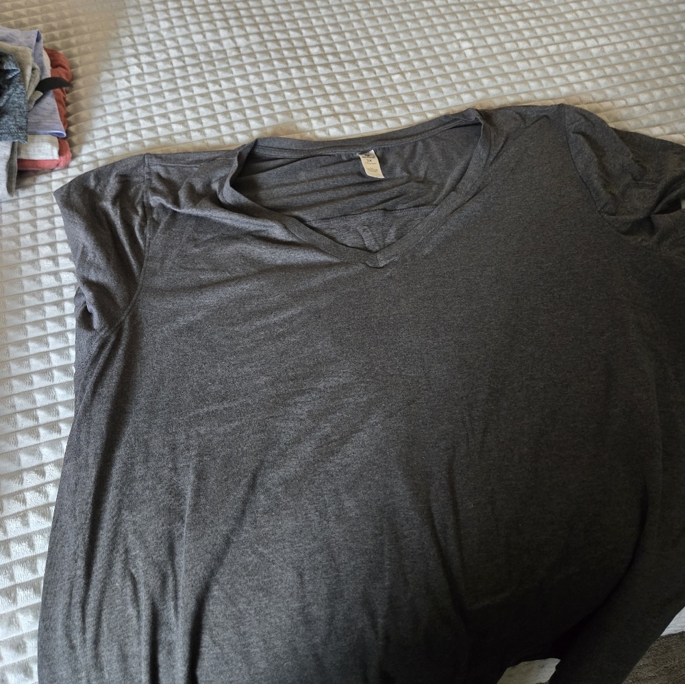 Gray V-Neck Short Sleeve Shirt